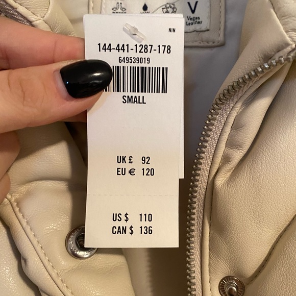 Abercrombie Puffer Vest - Picture 3 of 3